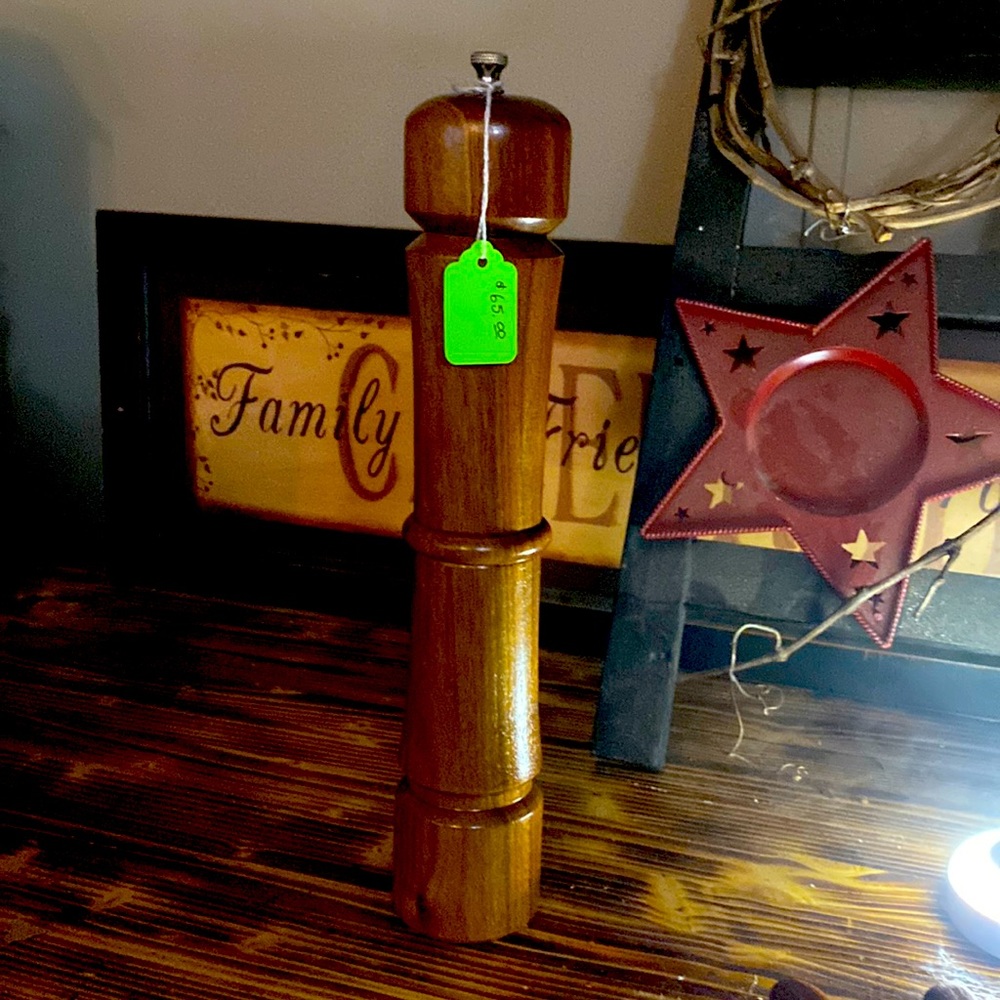 Pepper mill grinder